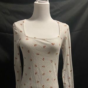 Romantic white shirt with flowers